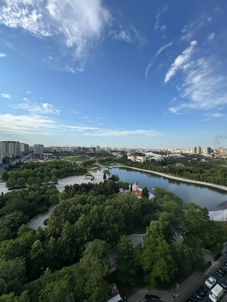 Satılır 3 otaqlı yeni tikili 140 m² — Mənzil, Bakı
