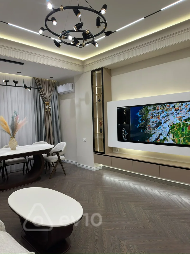 3 otaqlı mənzil, 133 m², Şamil Əzizbəyov küc — Bakı