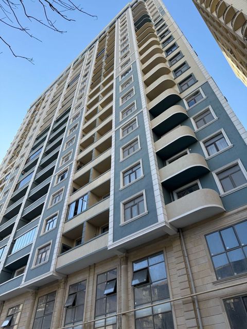 Satılır 3 otaqlı yeni tikili 152.4 m² — Bakı