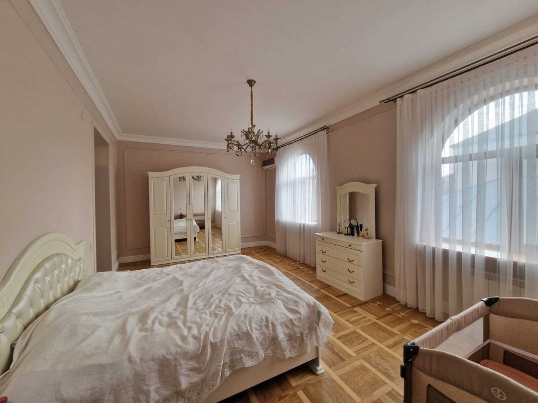 İcarəyə verilir 11 otaqlı həyət evi/bağ evi 650 m² — Ev, villa, Bakı (11)