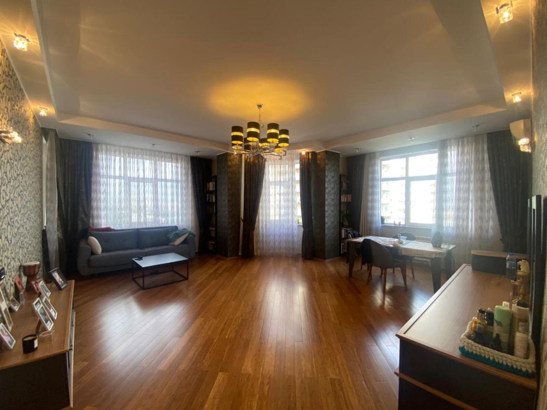 Satılır 4 otaqlı yeni tikili 195 m² — Mənzil, Bakı (2)