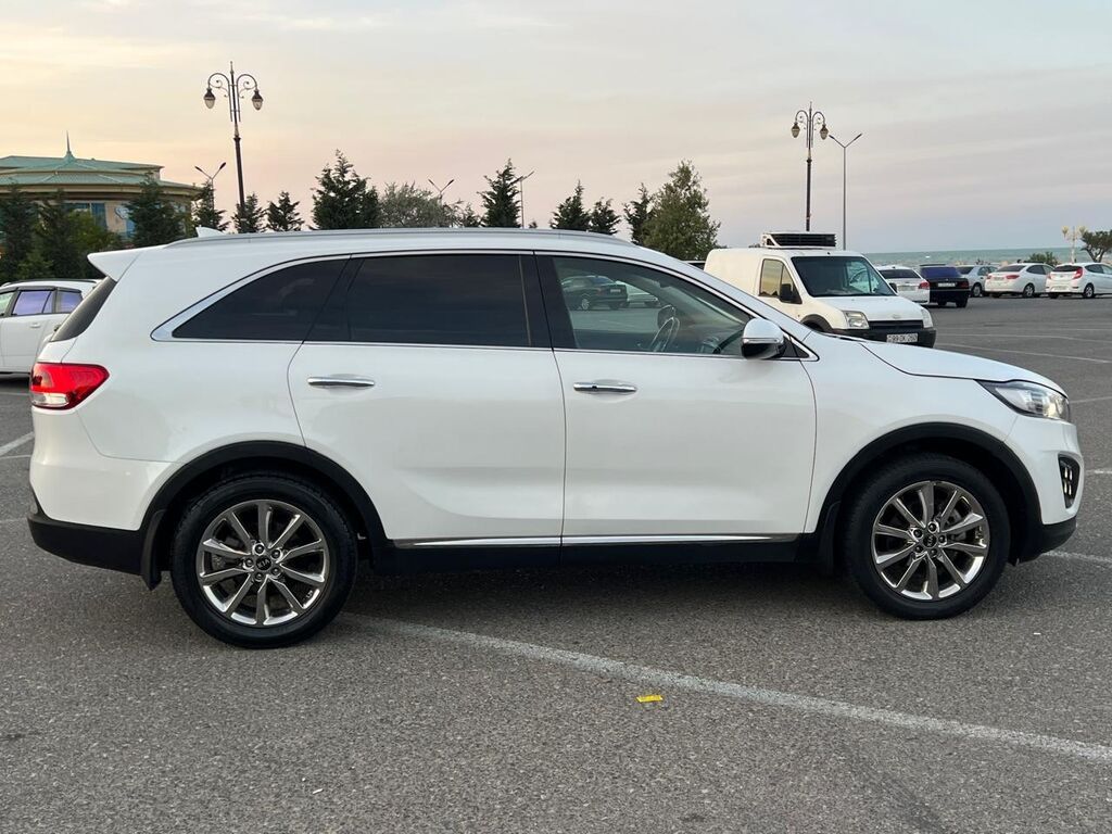 Kia Sorento: 2 l 2016 il Krossover 88-DL-348 — Avtomobillər, Bakı (8)