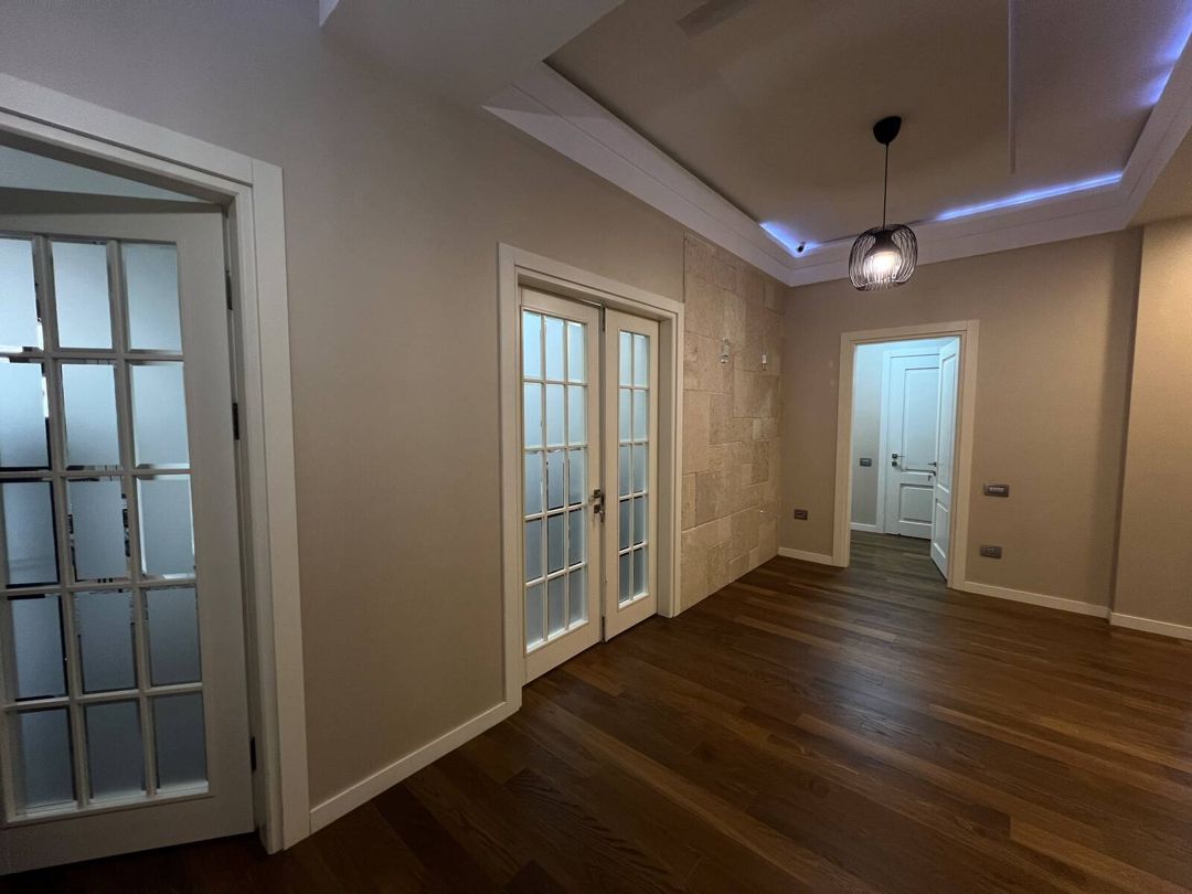 İcarəyə verilir 4 otaqlı yeni tikili 150 m² — Mənzil, Bakı (9)