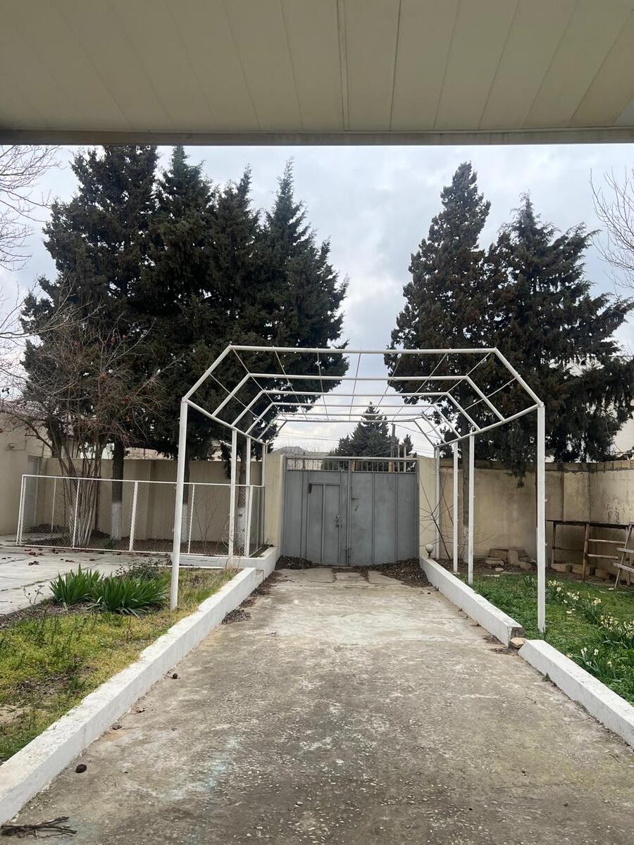 Satılır 4 otaqlı həyət evi/bağ evi 250 m² — Ev, villa, Bakı (7)