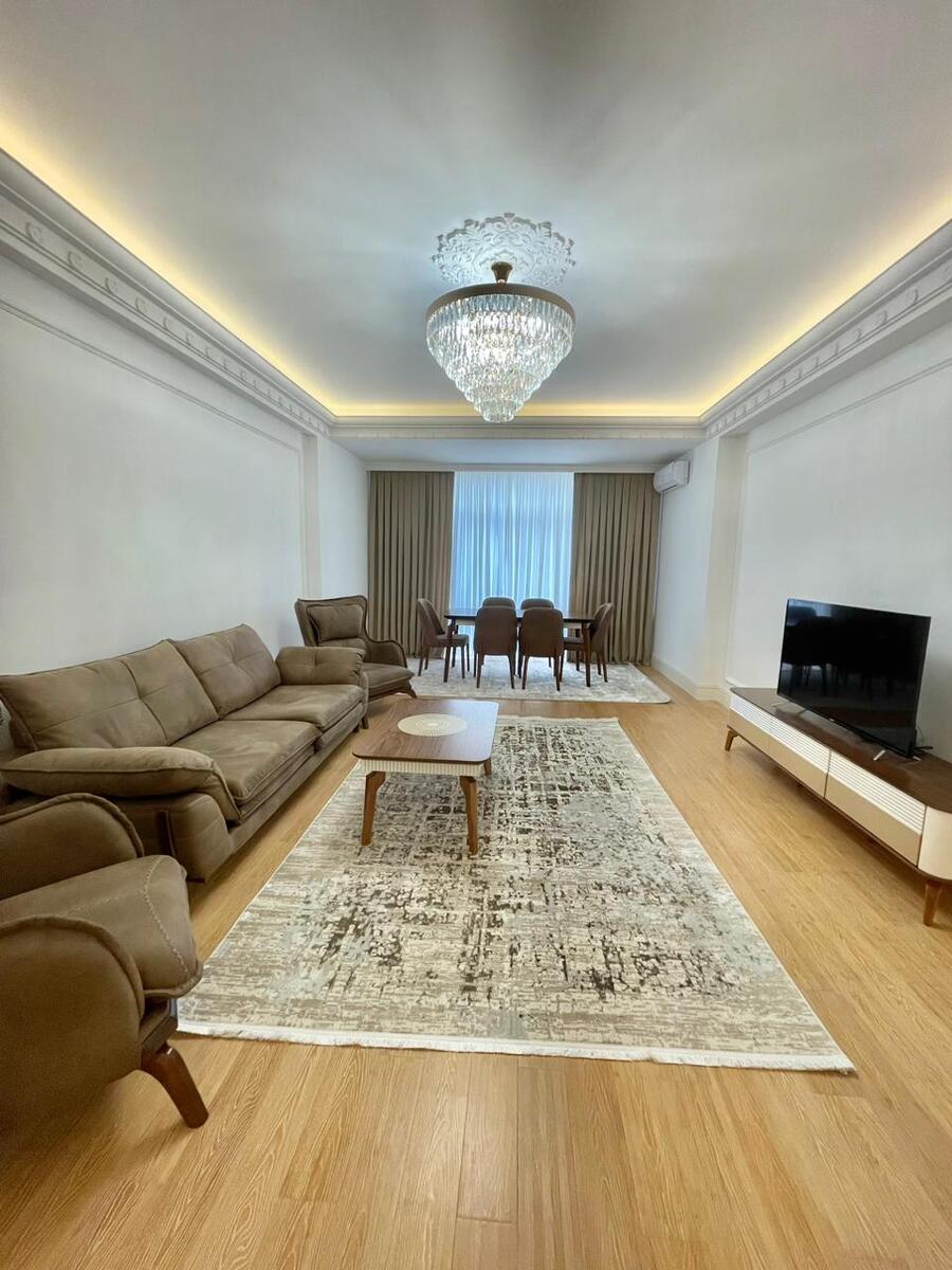 Satılır 2 otaqlı yeni tikili 111 m² — Mənzil, Bakı (3)
