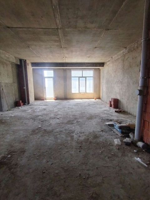 Satılır 5 otaqlı yeni tikili 220 m² — Bakı