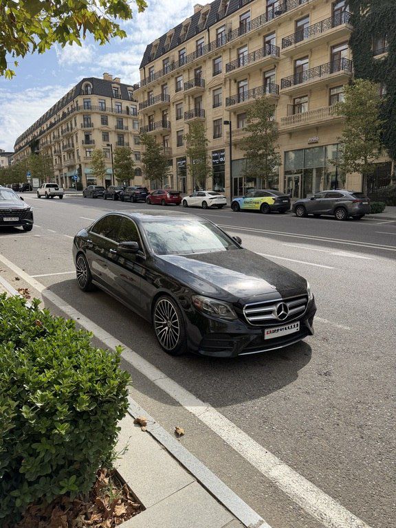 Mercedes E 300, 2.0 L, 2018 il, 180 331 km — Avtomobillər, Bakı
