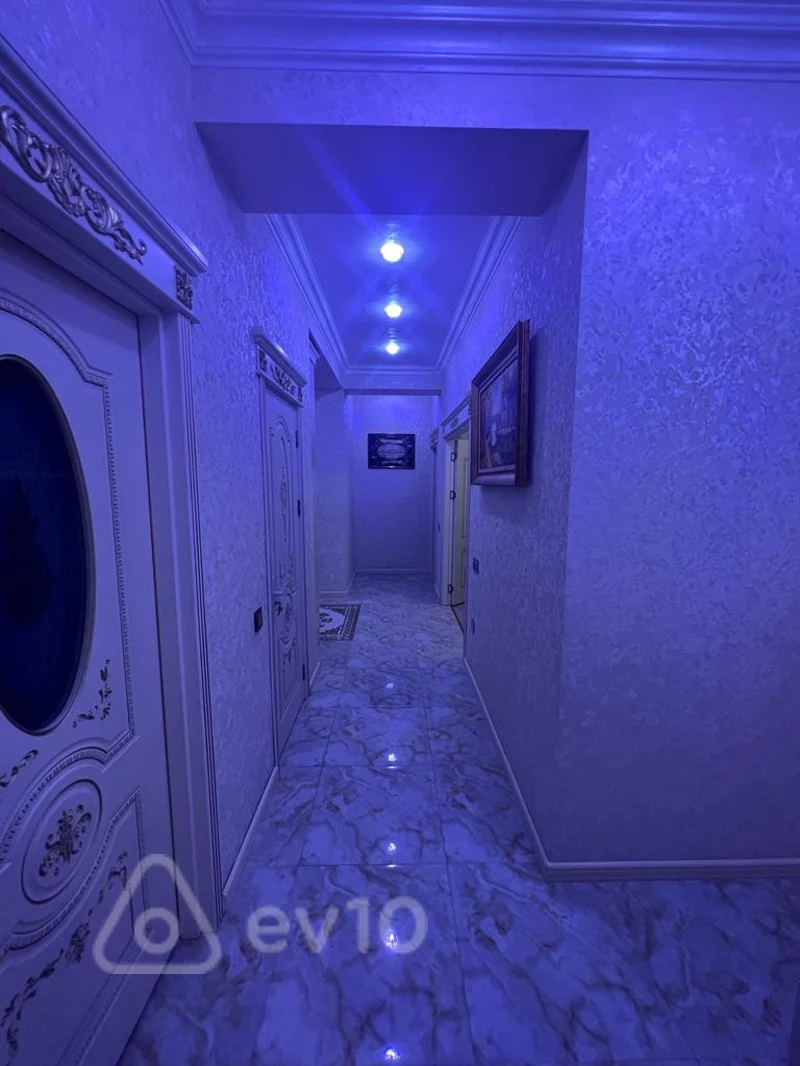 4 otaqlı mənzil, 148 m², 20 yanvar küçəsi — kirayə — Mənzil, Bakı (8)