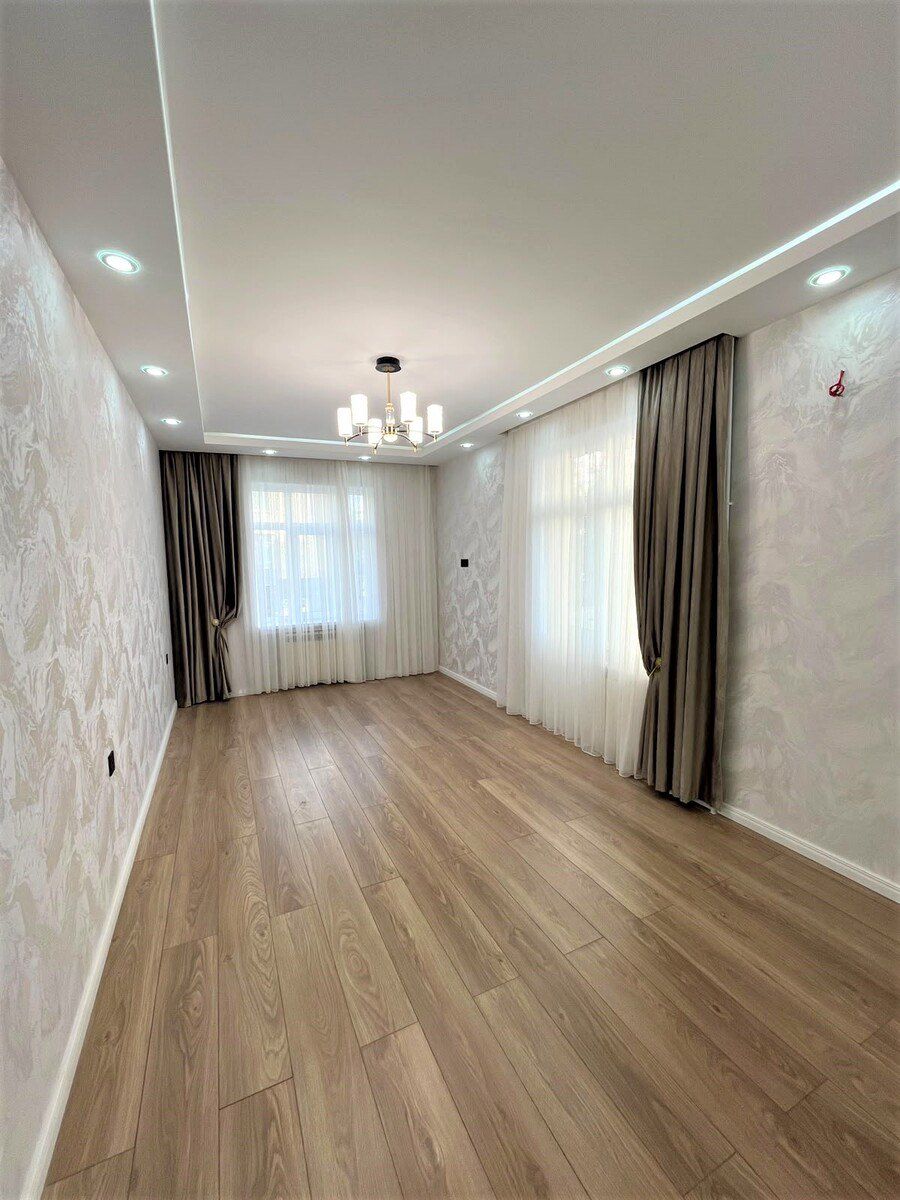 Satılır 2 otaqlı köhnə tikili 60 m² — Mənzil, Bakı