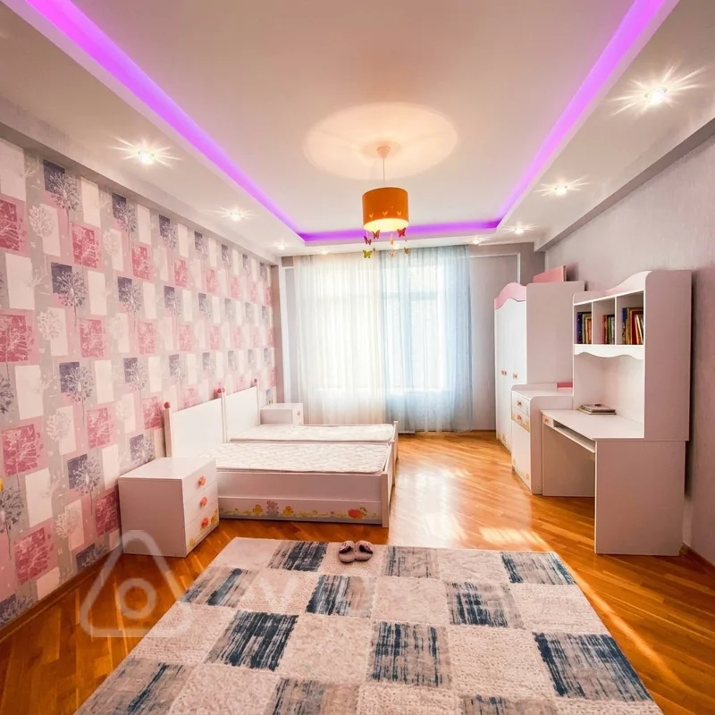 3 otaqlı mənzil, 140 m², Elşən Süleymanov küçəsi — kirayə — Mənzil, Bakı (4)
