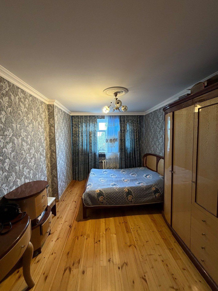Satılır 4 otaqlı köhnə tikili 100 m² — Mənzil, Bakı (4)