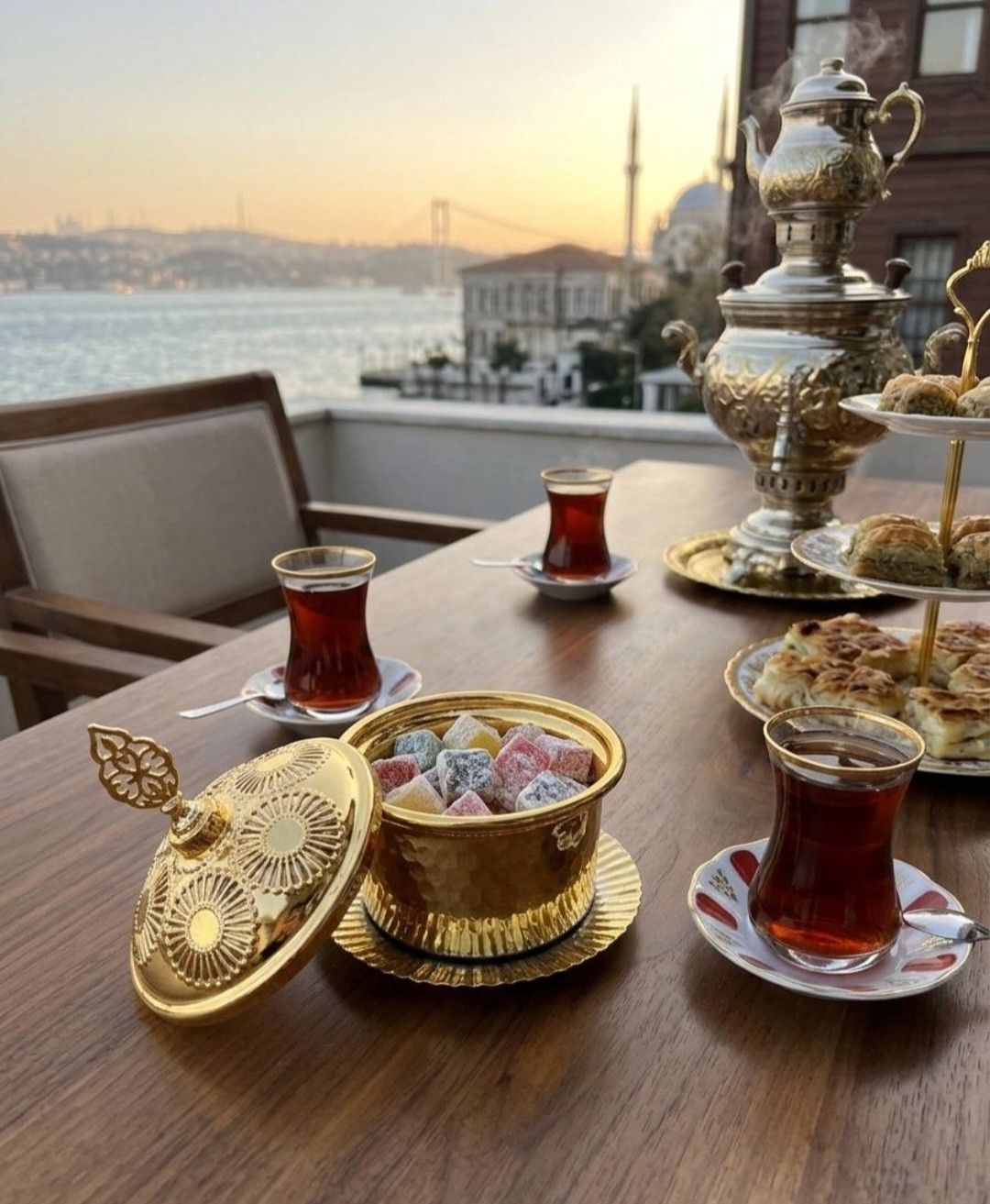 Şirniyyat və ya konfet üçün qab, qızılı, CMS — Mallar, Bakı (2)