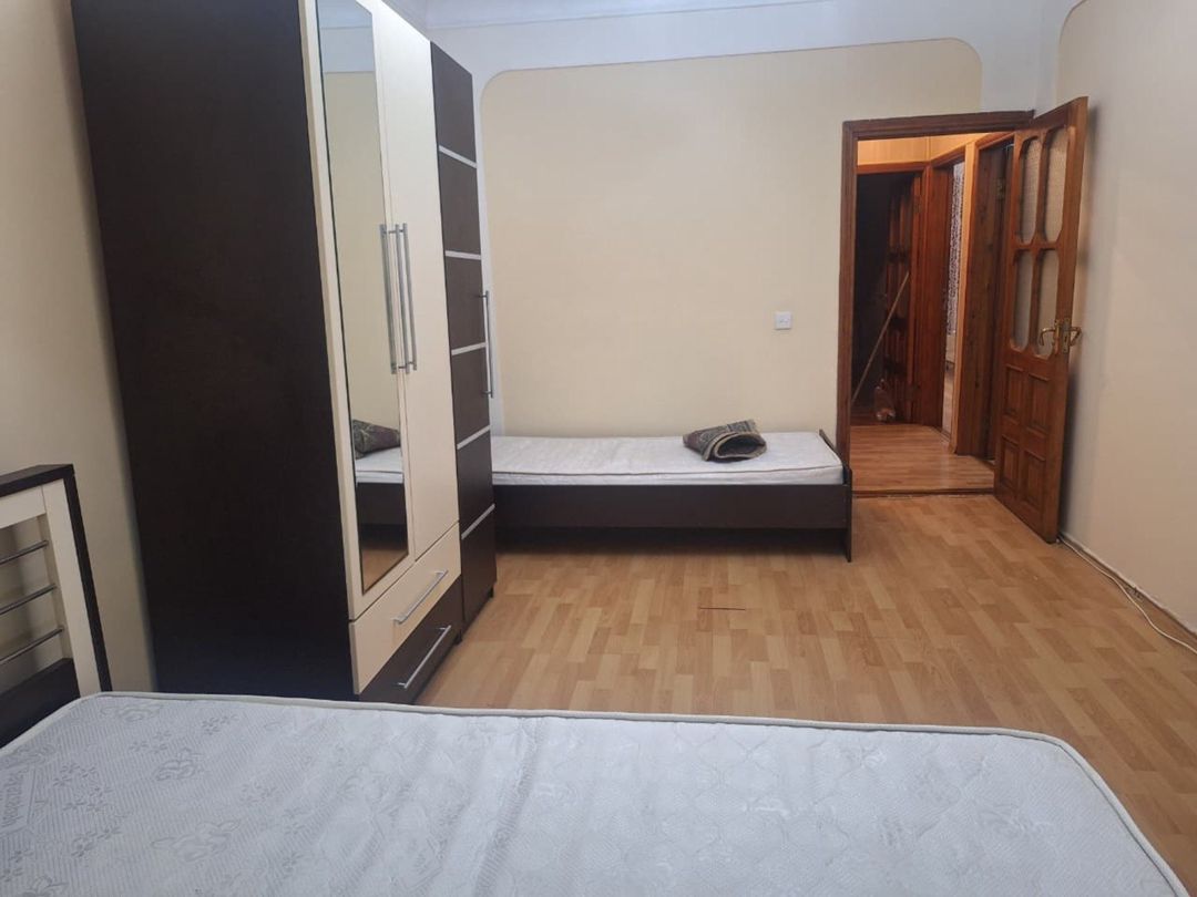 İcarəyə verilir 3 otaqlı köhnə tikili 110 m² — Mənzil, Bakı (6)