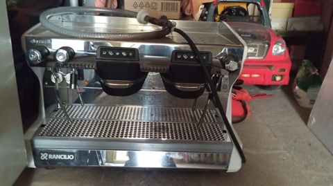 Kofe aparatı satılır 5500₼. Ünvan Həzi Aslanov. 2858. Fatimə99 — Bakı