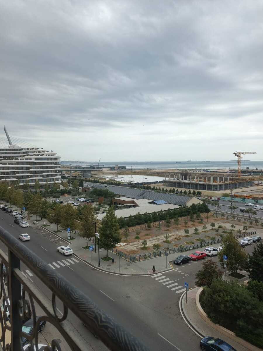 Satılır 5 otaqlı yeni tikili 228 m² — Mənzil, Bakı (4)