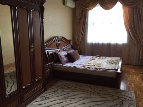 Satılır 3 otaqlı yeni tikili 135 m² — Bakı