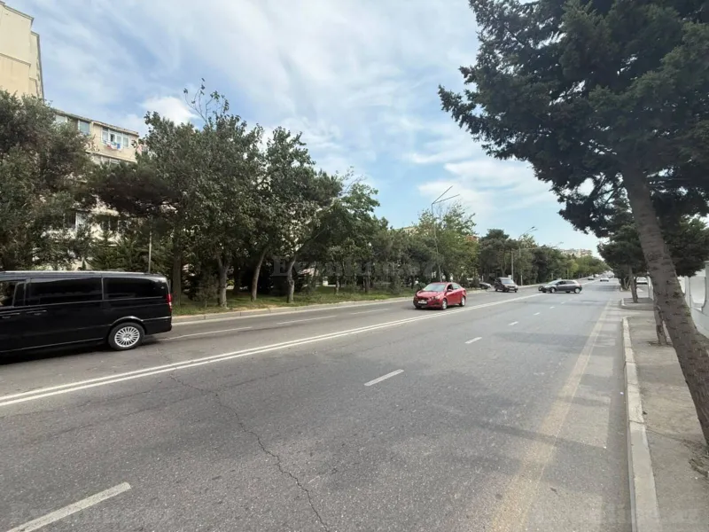 Satılır 1 otaqlı Mənzil Köhnə tikili 35 m² Bakı, Nizami r., 8-ci kilometr — Bakı