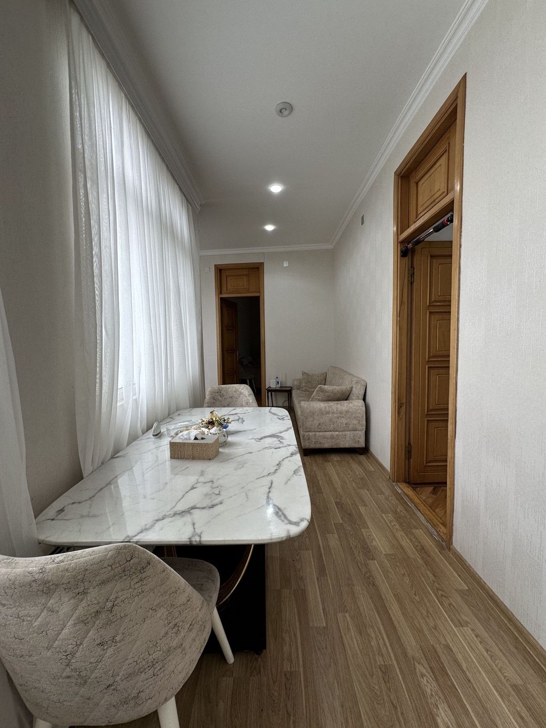 İcarəyə verilir 4 otaqlı köhnə tikili 160 m² — Mənzil, Bakı (10)