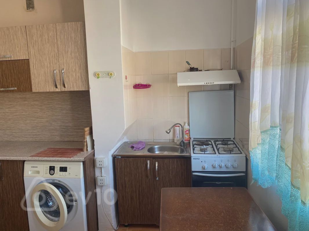 For rent: 2-room apartment (old building), 70 m² — Mənzil, Bakı (9)