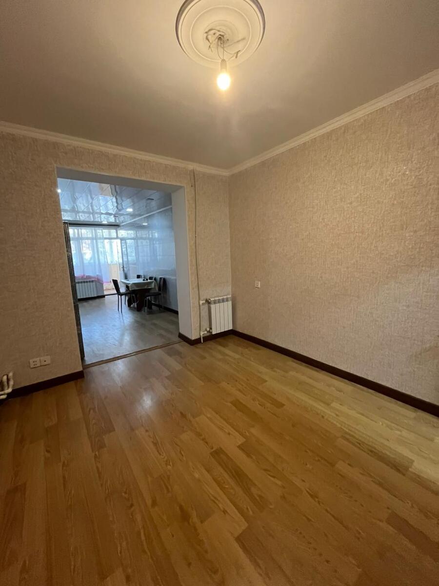 Satılır 4 otaqlı köhnə tikili 100 m² — Mənzil, Bakı (7)