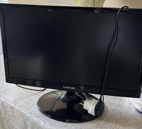 Samsung SyncMaster T23A350 – 23" LED monitor/TV - Ekran: 23 düym, LED — Ülviyyə