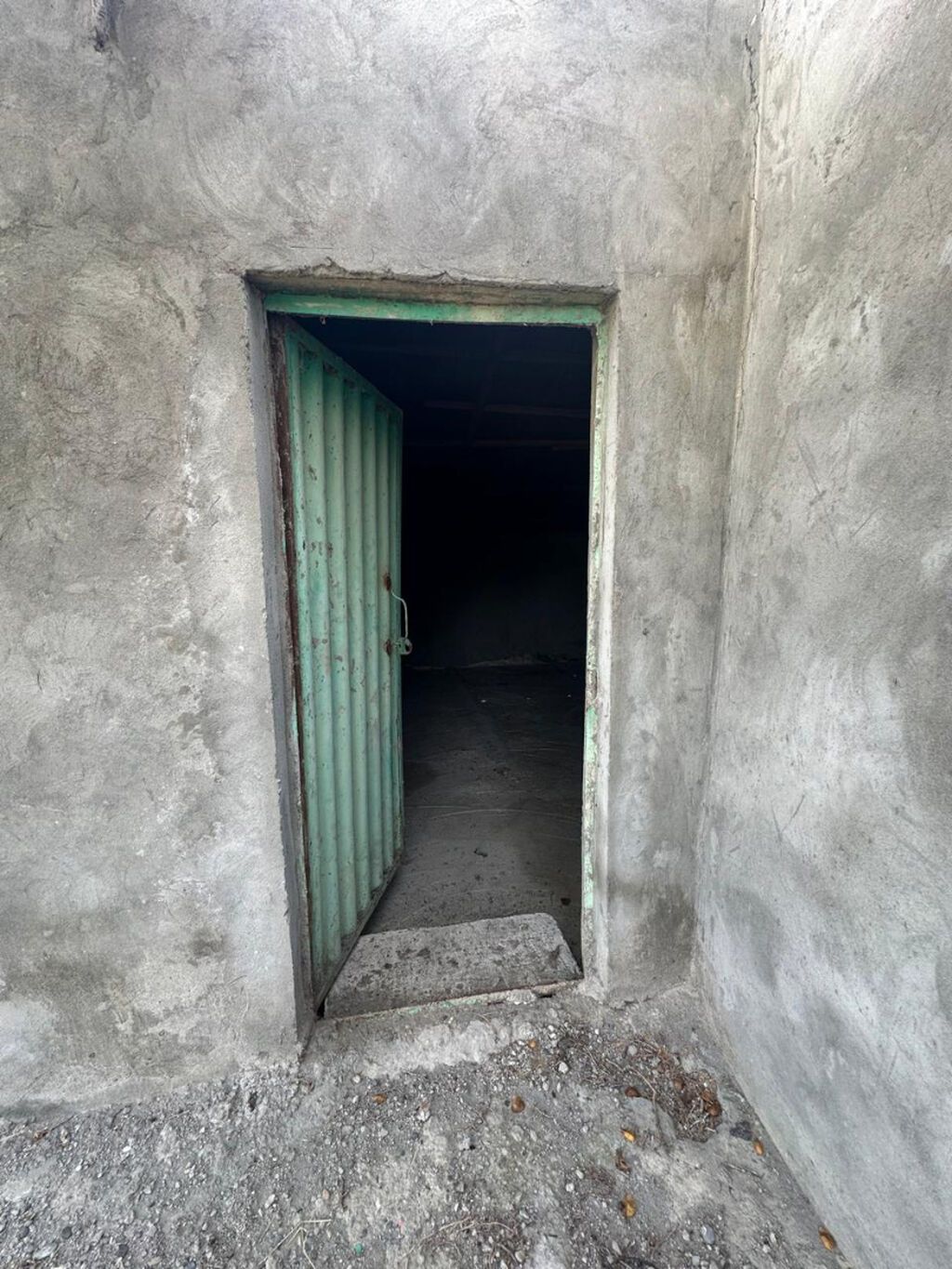 Mingəçevir şəhəri. Qres qəsəbəsi. yolun qiraqi. Pojarniyle üzbü -üz — Garaj, Mingəçevir (7)