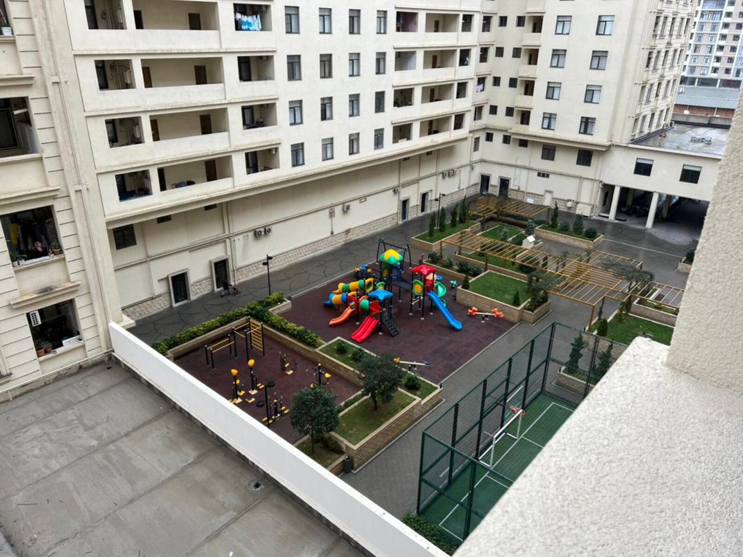 Satılır 4 otaqlı yeni tikili 175 m² — Mənzil, Bakı (5)