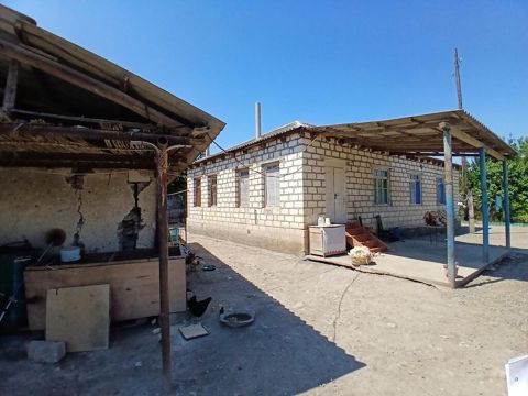 3 otaqlı, 102 kv. m, Kredit yoxdur, Orta təmir — Yevlax