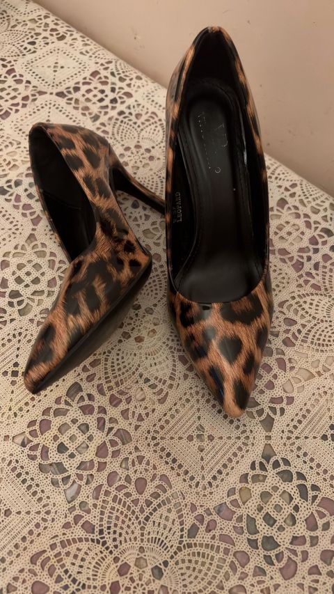 Leopard naxışlı qadın klassik tuflilər - Brend/Model: Daxildə — Bakı