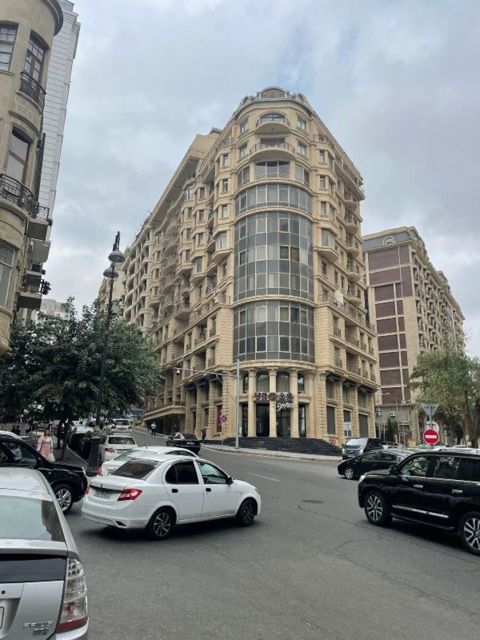 Satılır 3 otaqlı yeni tikili 126 m² — Bakı