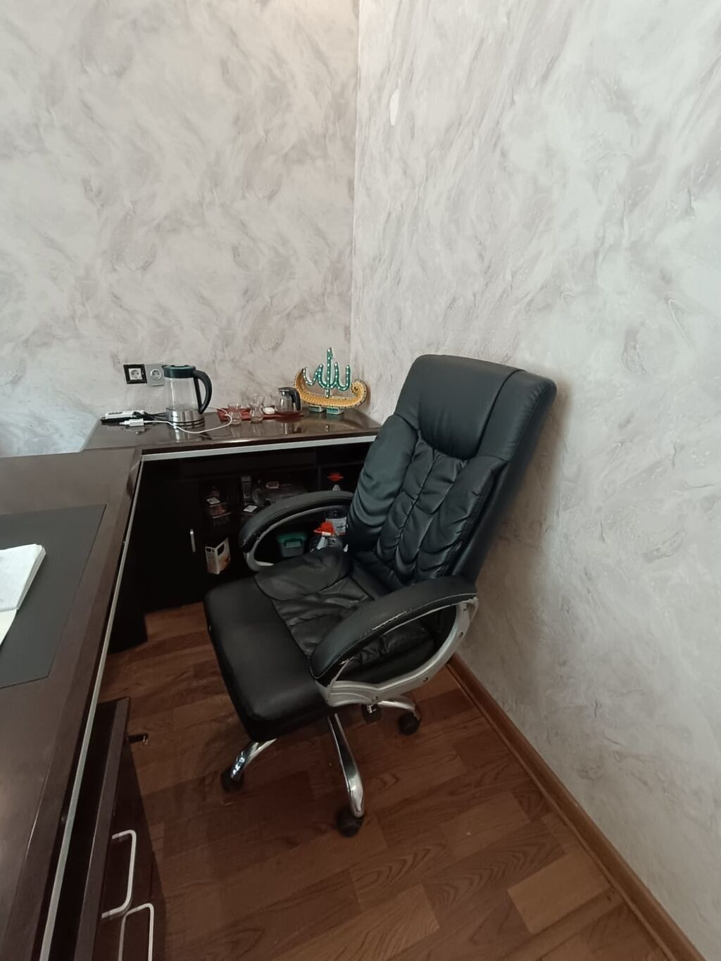 Ofis üçün tam mebel dəsti Tərkibi: - Böyük L formalı iş masası — Ofis mebeli, Gəncə (8)