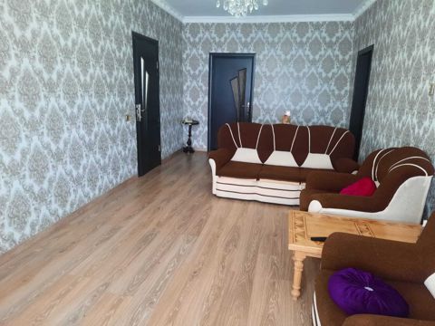 Satılır 9 otaqlı həyət evi/bağ evi 350 m² — Bakı
