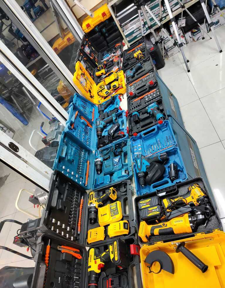 Elektrikli drel və vintaçanlar — Bakı
