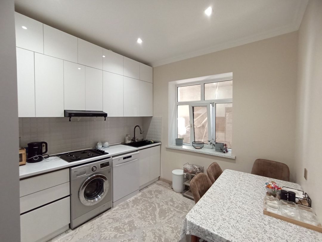 Satılır 10 otaqlı həyət evi/bağ evi 300 m² — Ev, villa, Bakı (11)