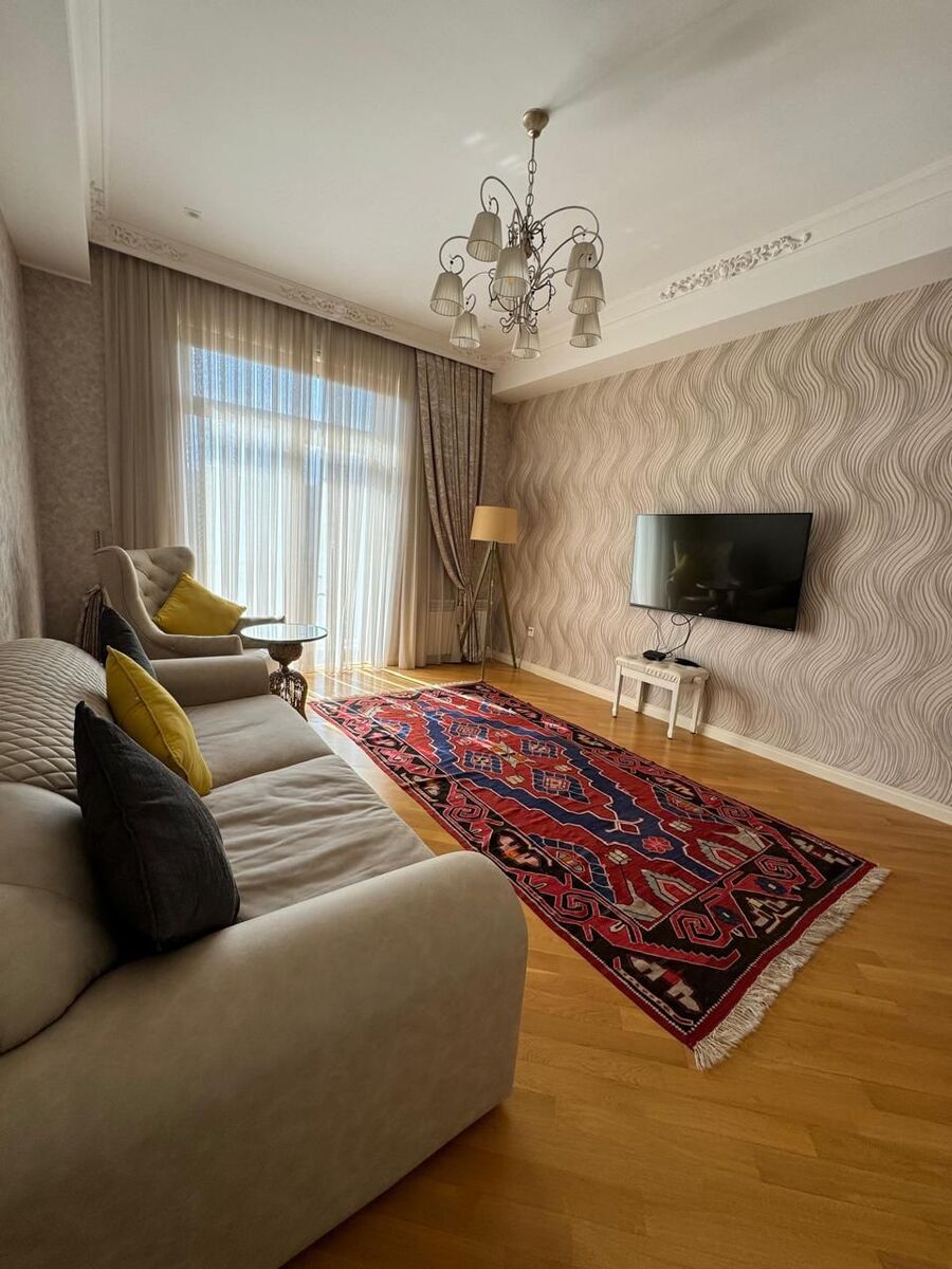 Satılır 3 otaqlı yeni tikili 130 m² — Mənzil, Bakı (2)