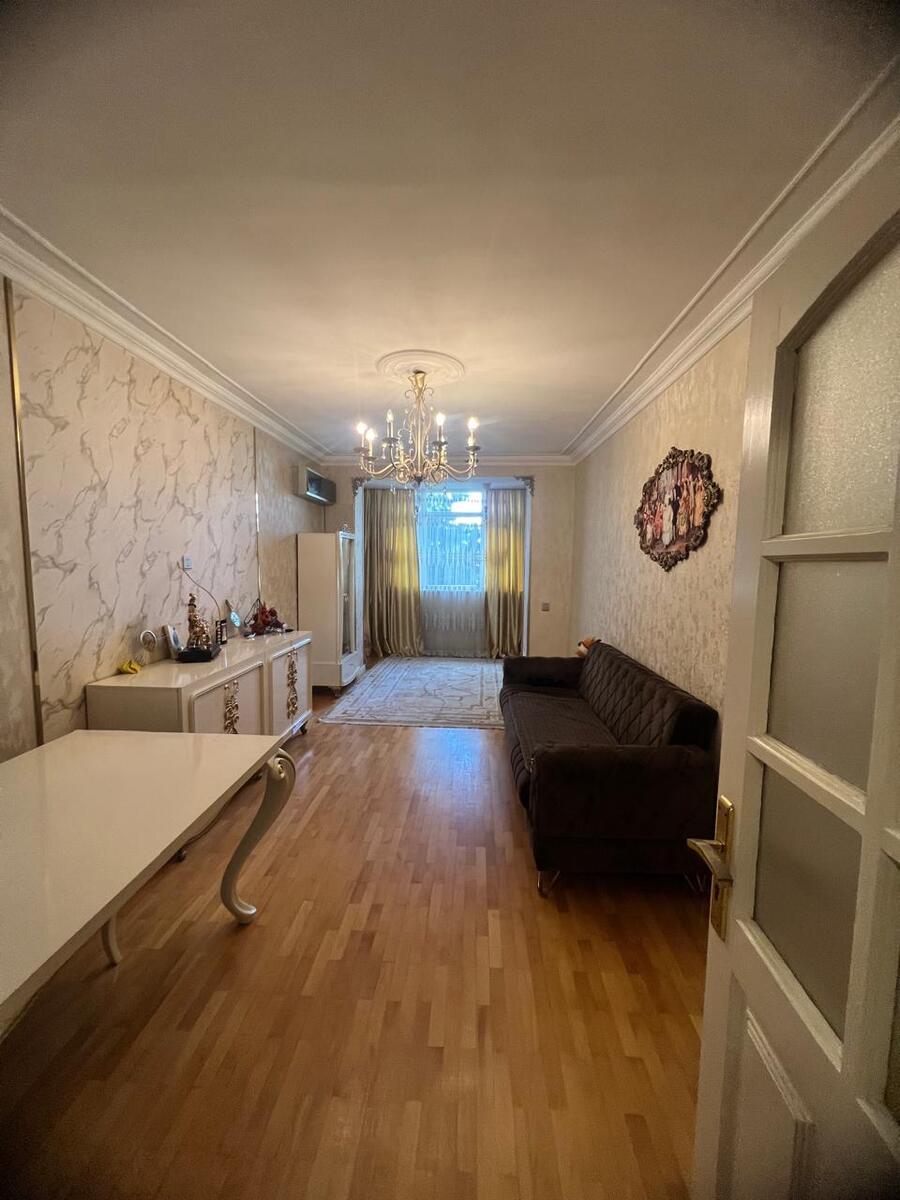 Satılır 2 otaqlı köhnə tikili 63 m² — Mənzil, Bakı (4)