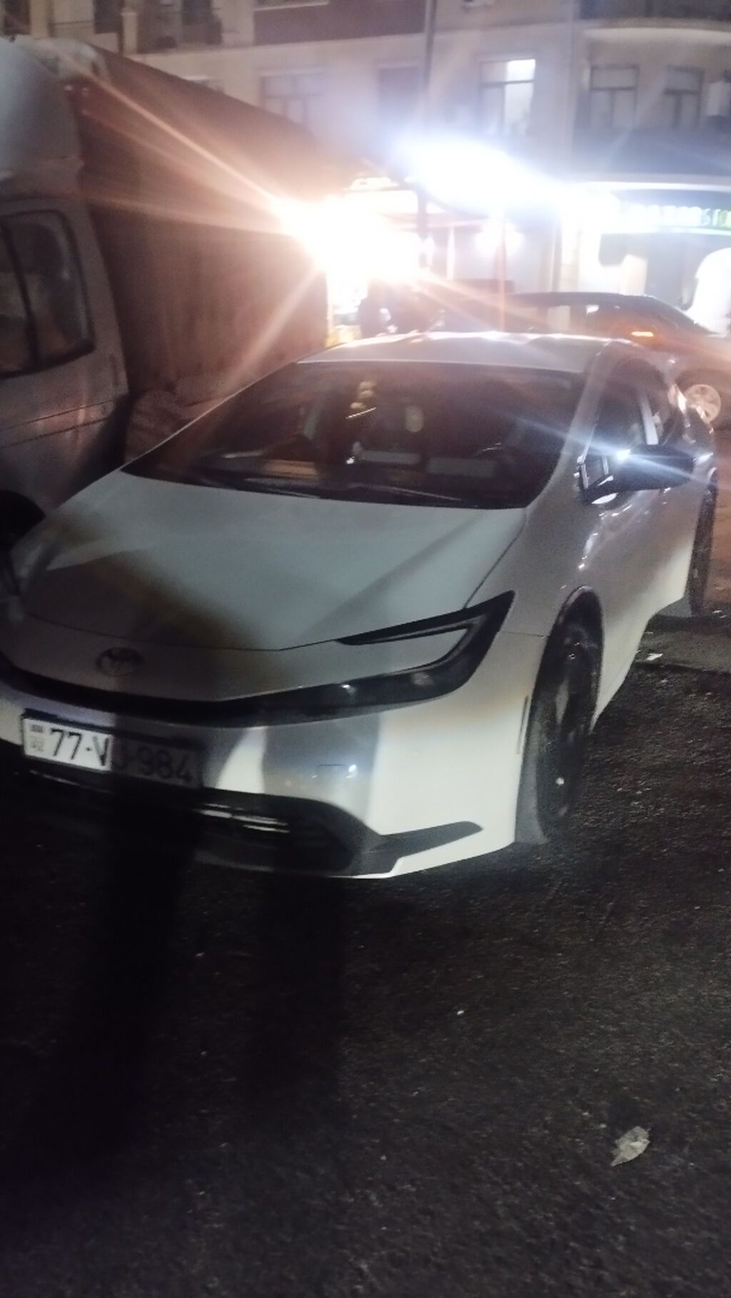 Toyota Prius: 2 l 2024 il Sedan 77-VJ-984 — Avtomobillər, Bakı (2)