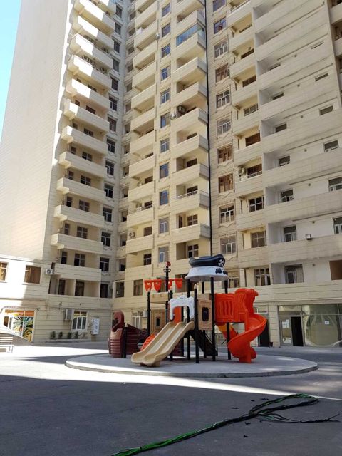 Satılır 3 otaqlı yeni tikili 156 m² — Bakı