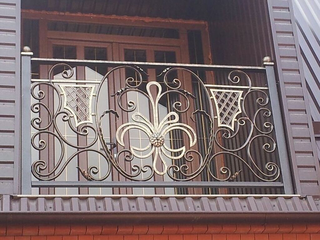 Balkon məhəccəri, Dəmir — Pəncərələr, qapılar, balkonlar, Sumqayıt (3)