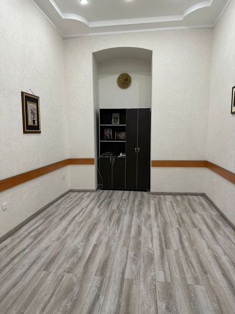Satılır 2 otaqlı ofis 75 m² — Bakı