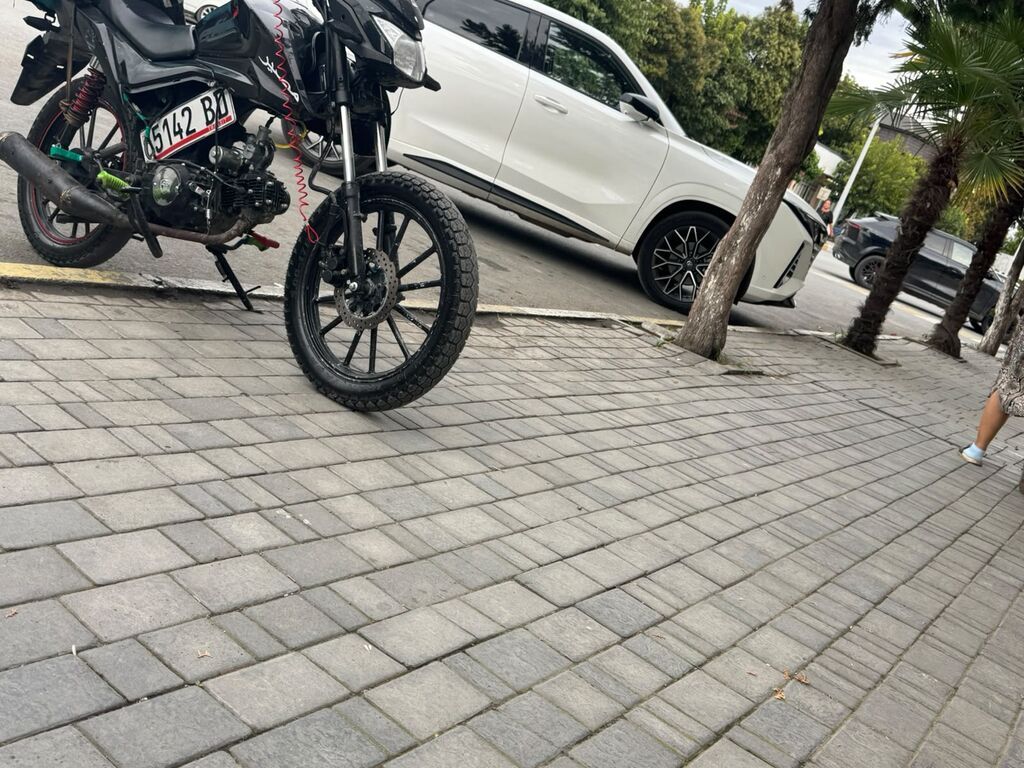 Moto satılır bidene siqnal işlrmir qalan pranlem yoxdu moto — Motosikletlər, Balakən (2)