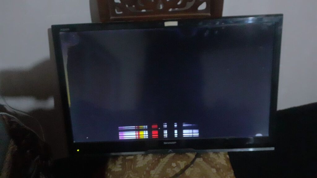 Sharp televizorun satılır.Ekraninda xett var.Pultu yoxdu.Qiymet sondu — Televizorlar, Bakı (2)