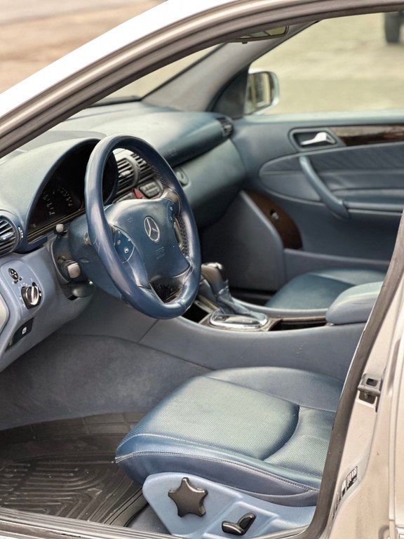 Mercedes C 200, 2.0 L, 2002 il, 284 642 km — Avtomobillər, Bakı (10)