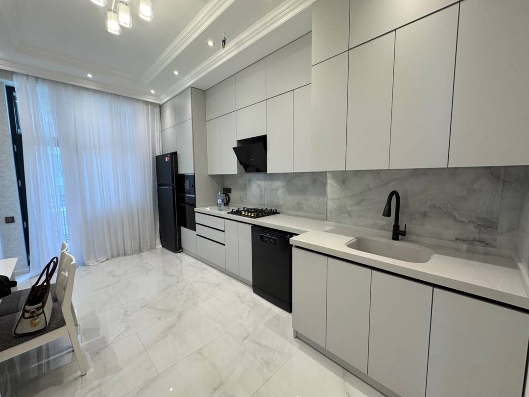 İcarəyə verilir 3 otaqlı yeni tikili 150 m² — Mənzil, Bakı (11)