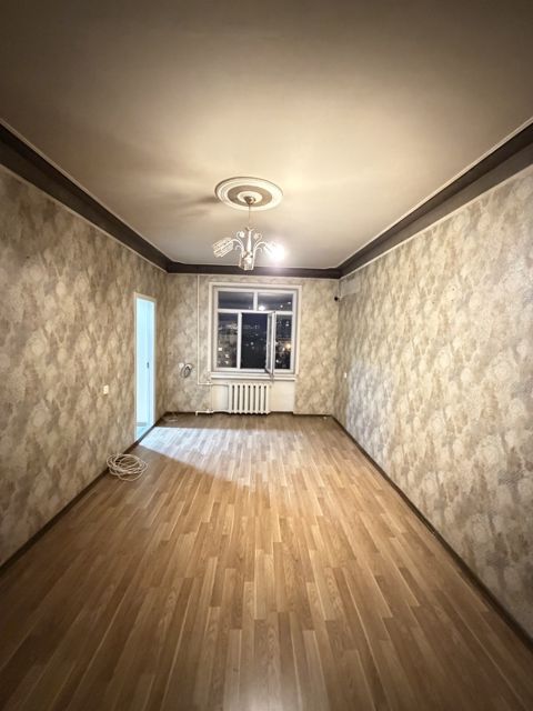 Satılır 3 otaqlı köhnə tikili 65 m² — Bakı