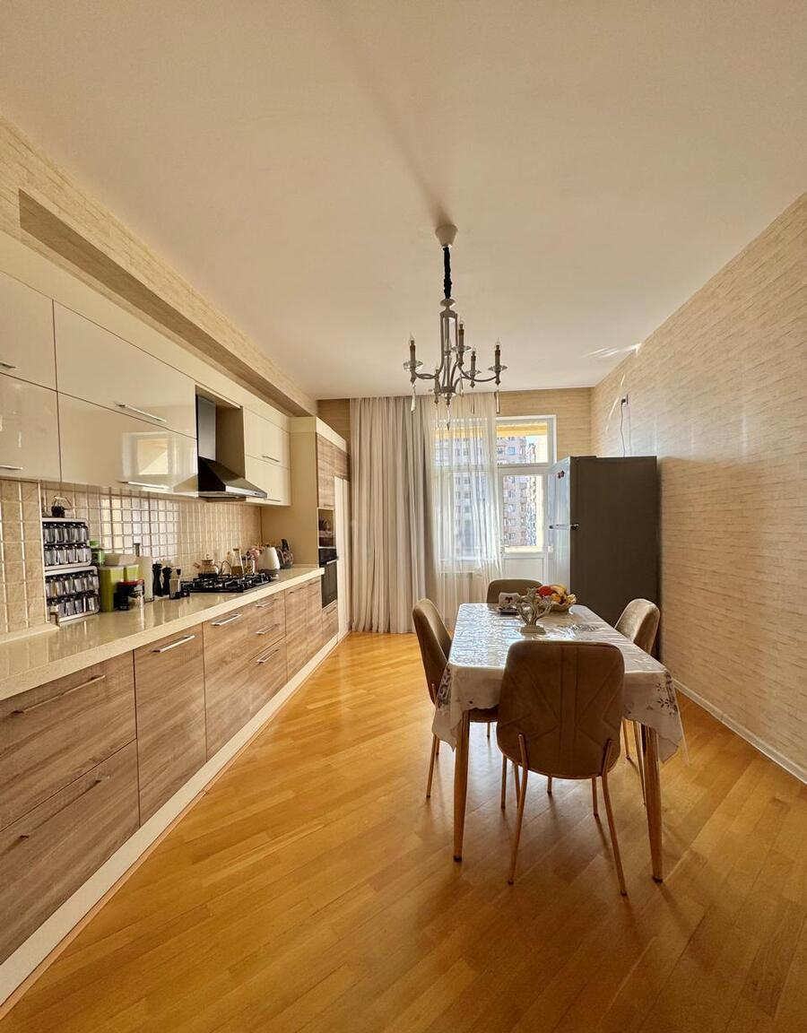 3 otaqlı mənzil 140 m² satılır — Mənzil, Bakı (2)