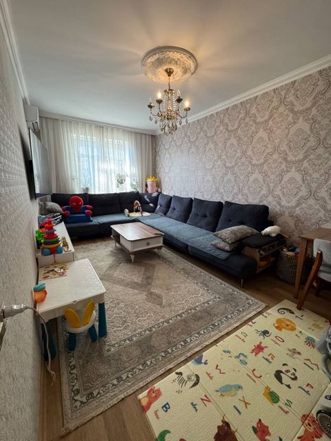 Satılır 3 otaqlı köhnə tikili 60 m² — Bakı