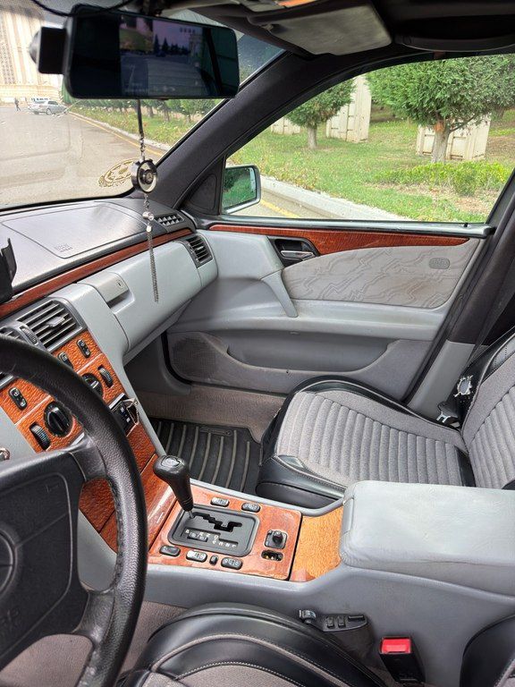 Mercedes E 240, 2.4 L, 1998 il, 470 000 km 90-EG-508 — Avtomobillər, Gəncə (11)