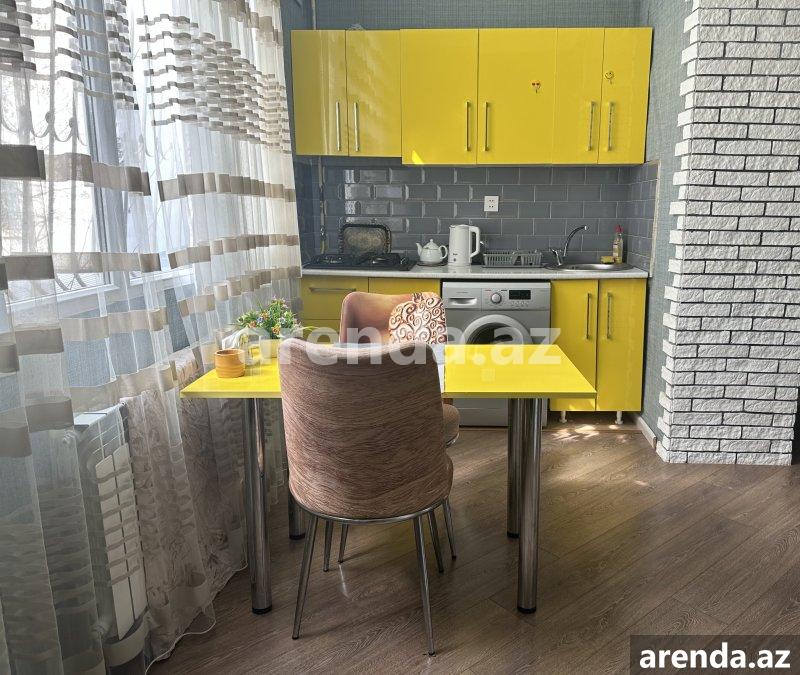 Kirayə (günlük) 2 otaqlı Köhnə Tikili, Sahil metrosu, 28 Mall, Səbail rayonu — Mənzil, Bakı (2)