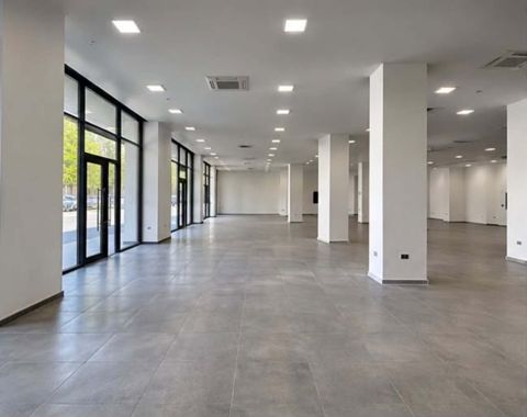 İcarəyə verilir obyekt 440 m² — Bakı